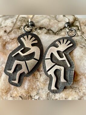 Hopi Vintage Native American Kokopelli Dangle Earrings
